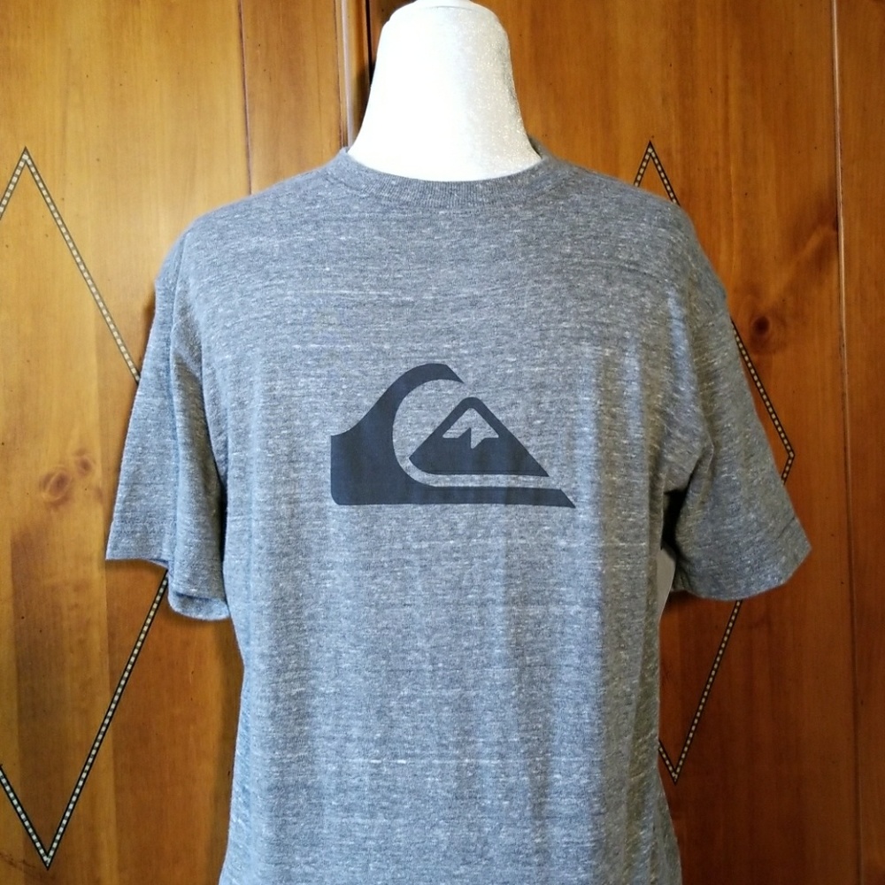 QUICKSILVER Gray T-shirt NWT